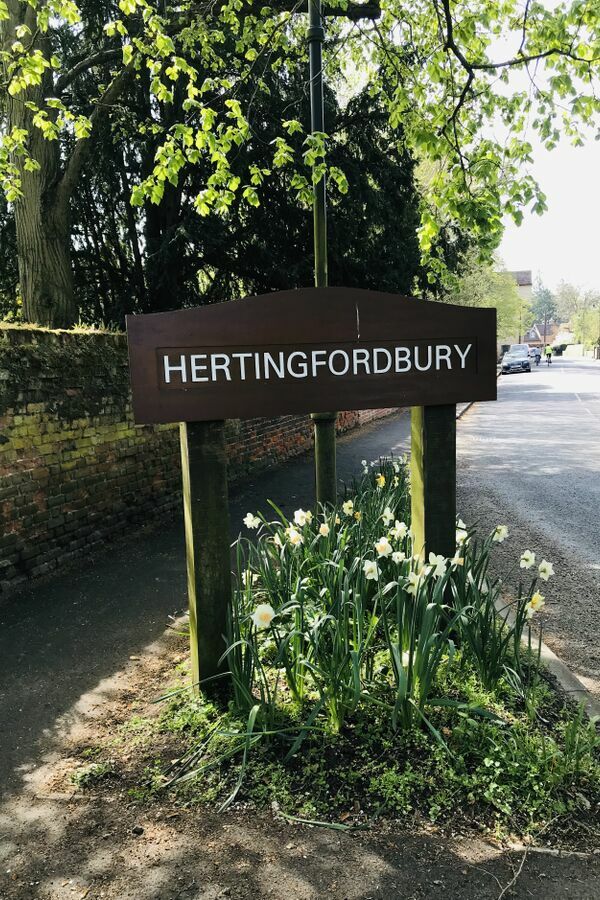 Quarry End Manor, Hertingfordbury page thumbnail image