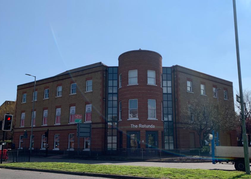 Two extra storeys for the Rotunda? page thumbnail image